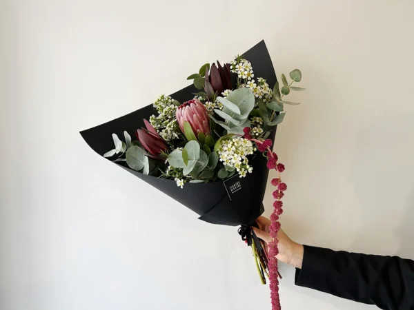 Bouquet of flowers - Black Chocolate